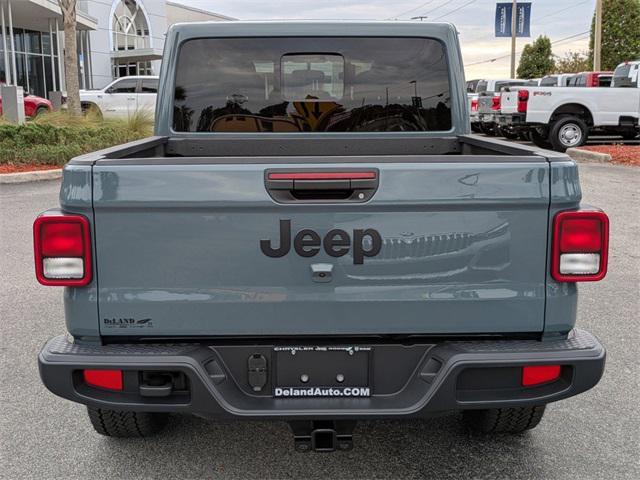 new 2025 Jeep Gladiator car, priced at $40,227