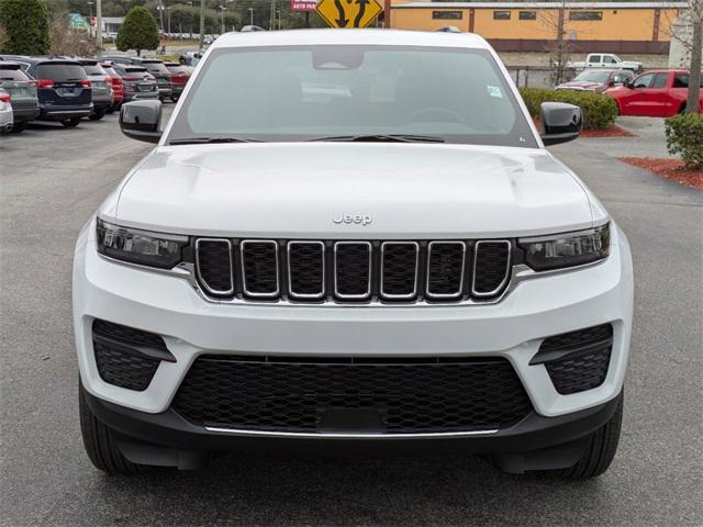 new 2025 Jeep Grand Cherokee car, priced at $30,970