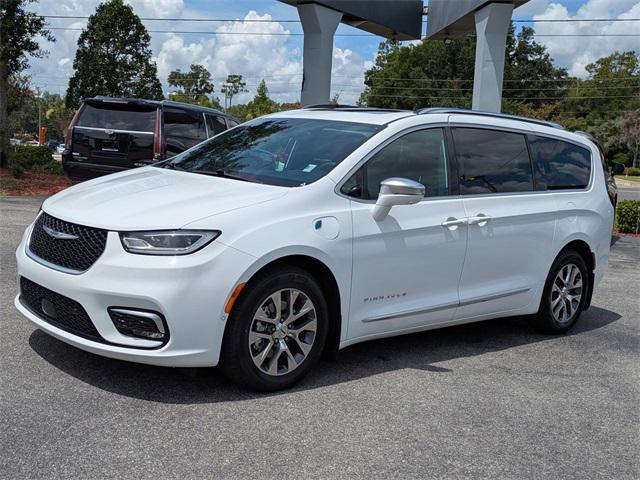 used 2024 Chrysler Pacifica car, priced at $39,489
