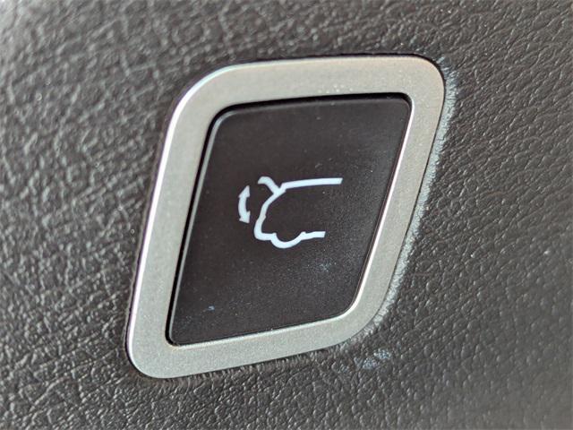 used 2024 Chrysler Pacifica car, priced at $39,489