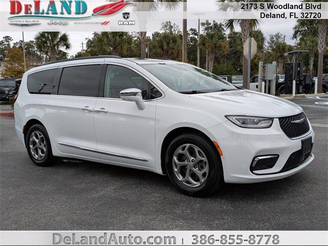 used 2022 Chrysler Pacifica car, priced at $27,592