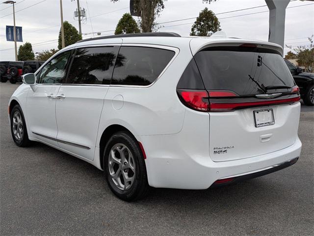 used 2022 Chrysler Pacifica car, priced at $27,000