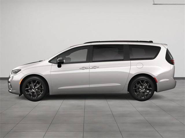 new 2025 Chrysler Pacifica car, priced at $45,081