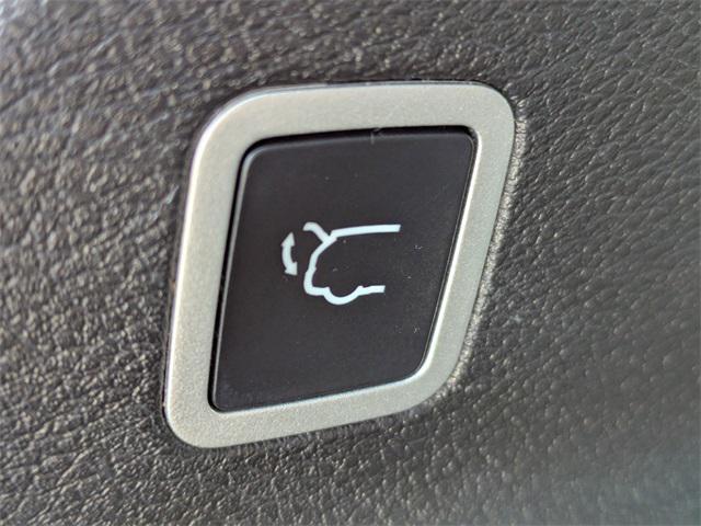 used 2021 Chrysler Pacifica car, priced at $22,500