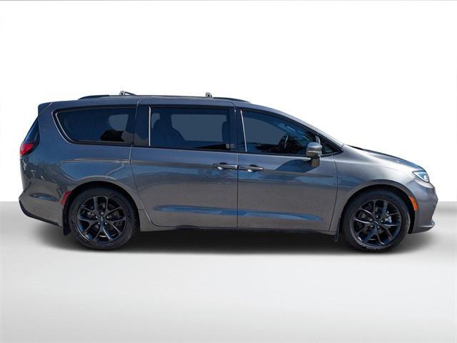 used 2021 Chrysler Pacifica car, priced at $22,500