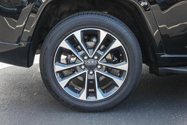 used 2023 Jeep Grand Cherokee car, priced at $35,999