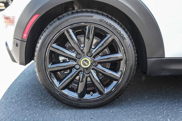 used 2021 MINI Hardtop car, priced at $21,999