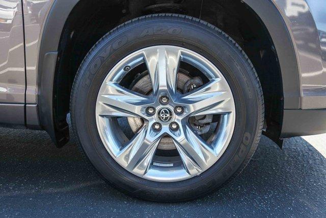 used 2016 Toyota Highlander car, priced at $24,500