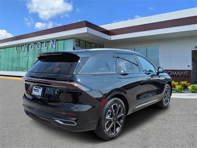 new 2024 Lincoln Nautilus car, priced at $64,195