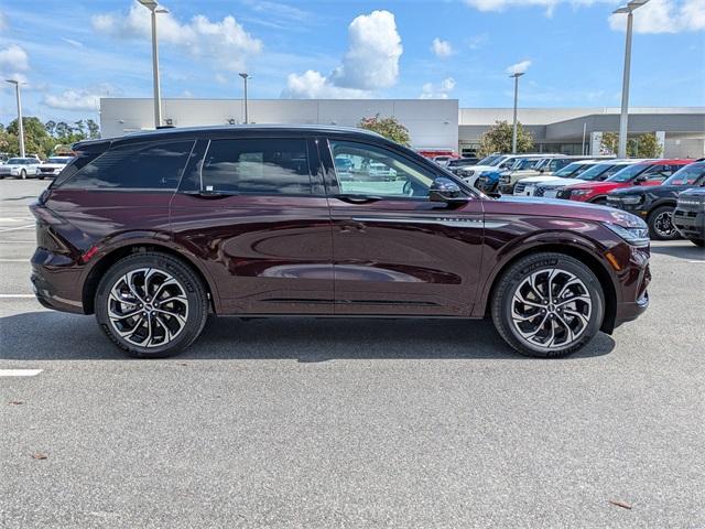 new 2025 Lincoln Nautilus car, priced at $64,234