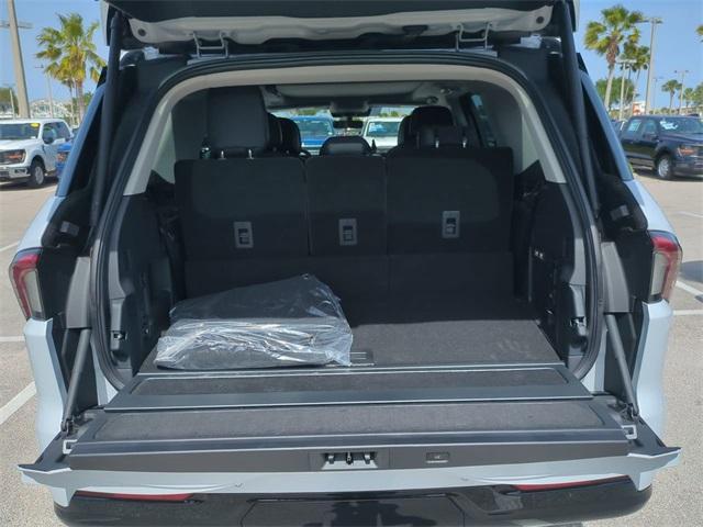 new 2025 Lincoln Navigator car, priced at $101,146