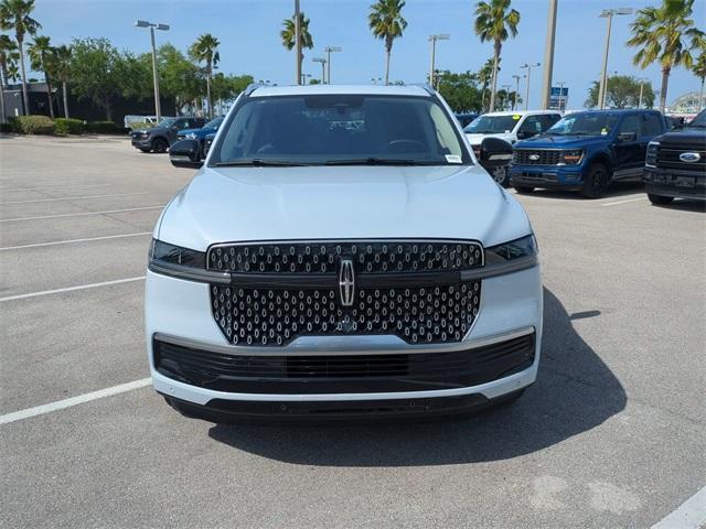 new 2025 Lincoln Navigator car, priced at $101,146