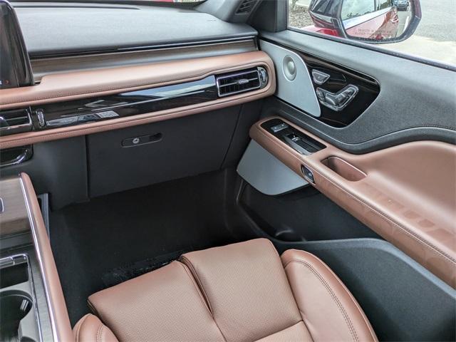 new 2025 Lincoln Aviator car, priced at $72,154