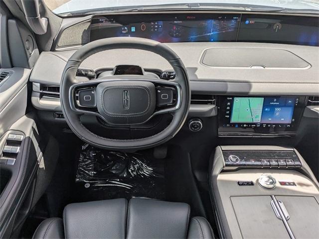 new 2025 Lincoln Navigator car, priced at $104,926