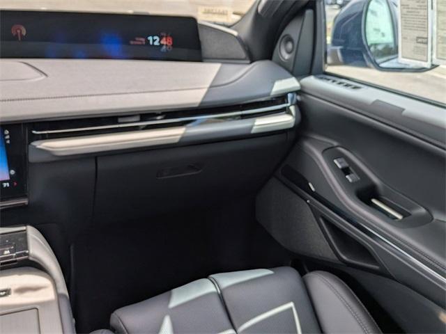 new 2025 Lincoln Navigator car, priced at $104,926