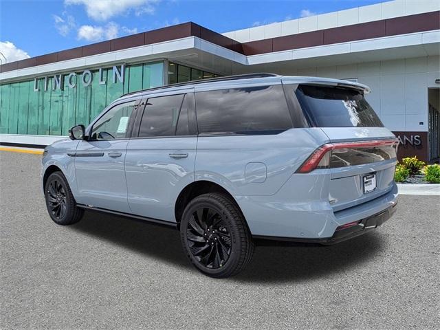 new 2025 Lincoln Navigator car, priced at $104,926