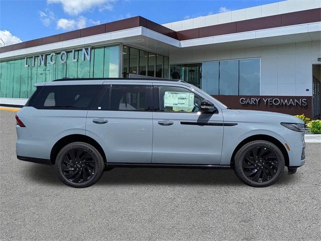 new 2025 Lincoln Navigator car, priced at $104,926