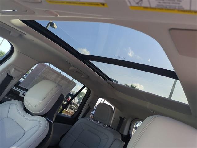 new 2025 Lincoln Aviator car, priced at $65,351
