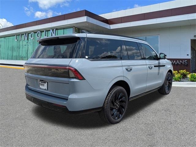 new 2025 Lincoln Navigator car, priced at $104,778