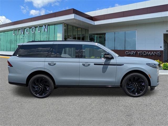new 2025 Lincoln Navigator car, priced at $104,778