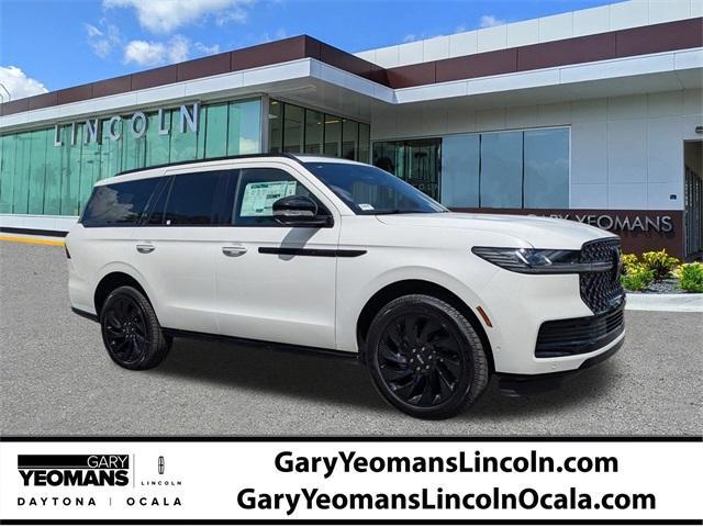new 2025 Lincoln Navigator car, priced at $102,013