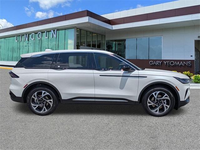 new 2025 Lincoln Nautilus car, priced at $57,819