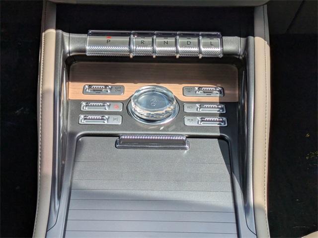 new 2025 Lincoln Nautilus car, priced at $63,824