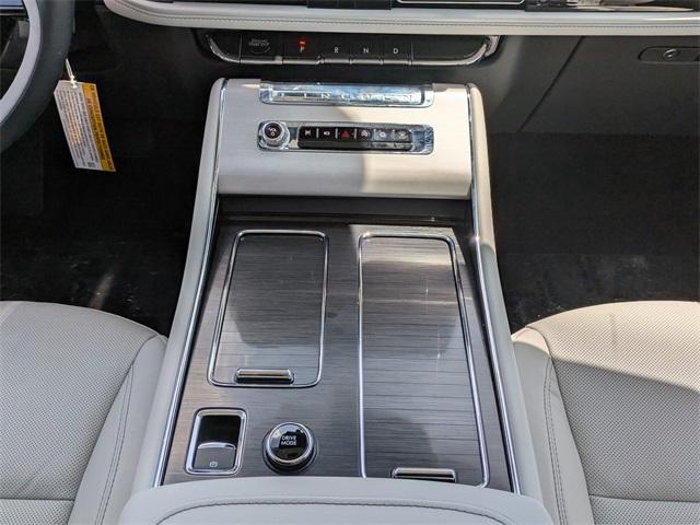 new 2025 Lincoln Aviator car, priced at $61,251