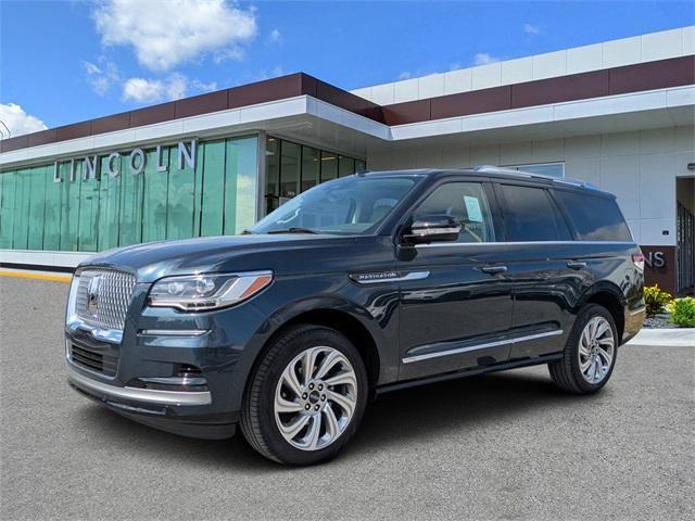 new 2024 Lincoln Navigator car, priced at $85,404