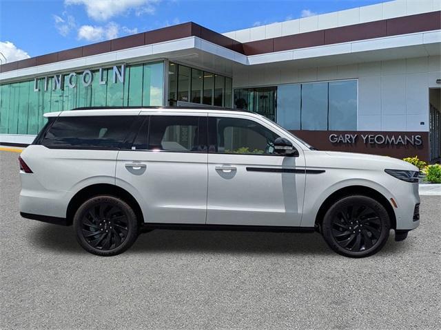 new 2025 Lincoln Navigator car, priced at $100,510