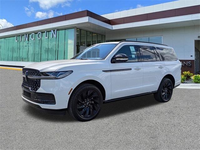 new 2025 Lincoln Navigator car, priced at $104,542