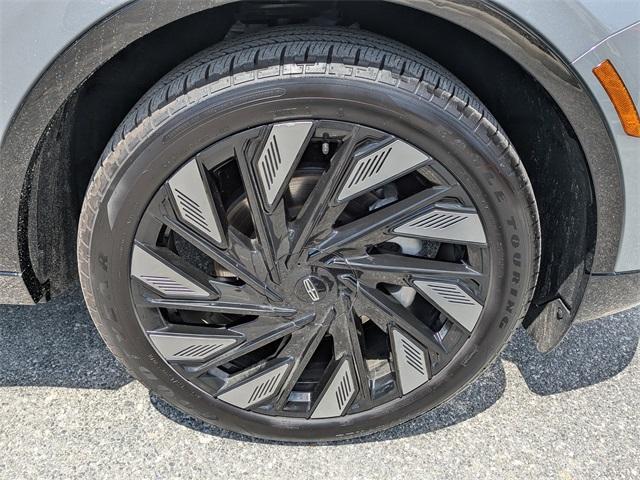 new 2025 Lincoln Nautilus car, priced at $59,552