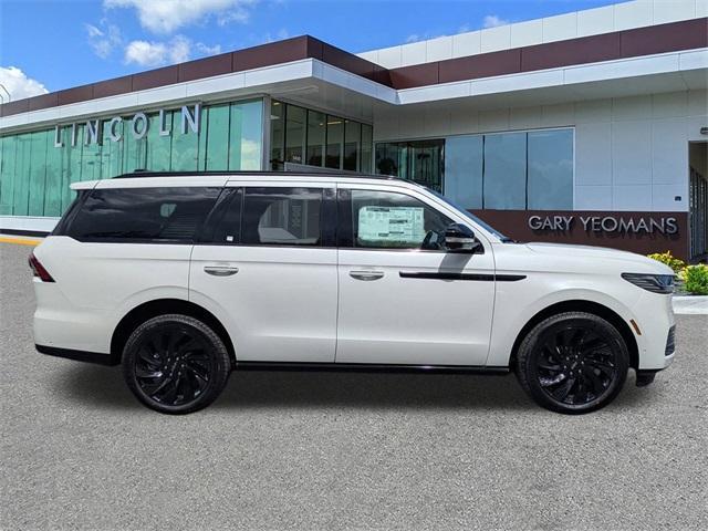 new 2025 Lincoln Navigator car, priced at $104,926