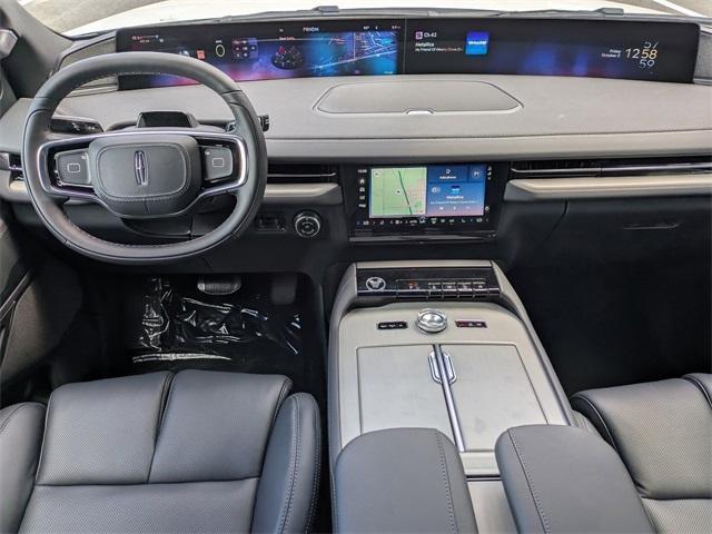 new 2025 Lincoln Navigator car, priced at $104,926