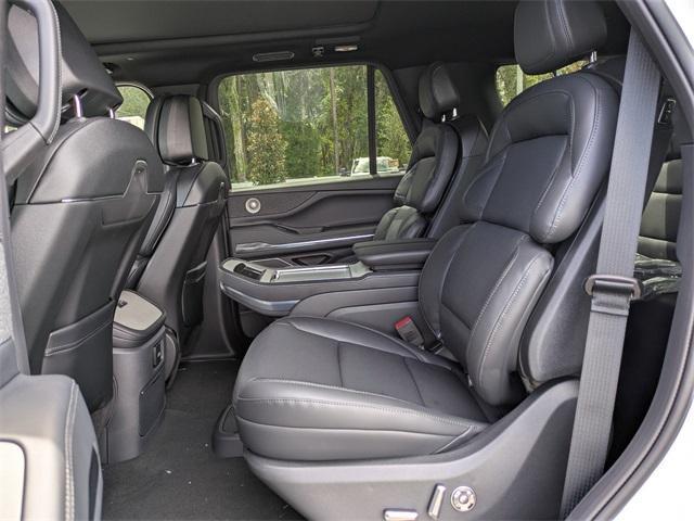new 2025 Lincoln Navigator car, priced at $104,926