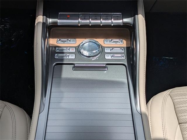 new 2025 Lincoln Nautilus car, priced at $65,784