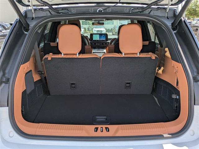new 2025 Lincoln Aviator car, priced at $84,813