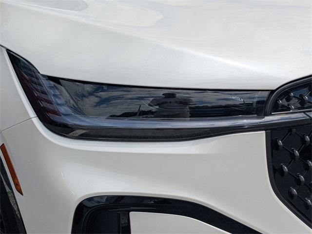 new 2025 Lincoln Nautilus car, priced at $68,184