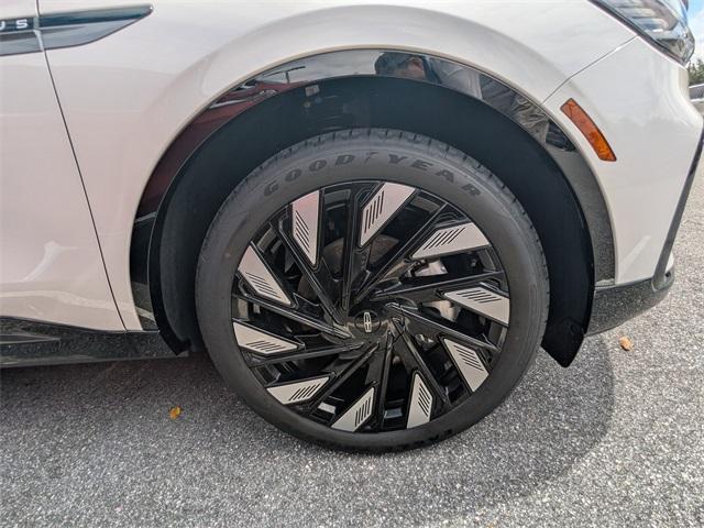 new 2025 Lincoln Nautilus car, priced at $68,184