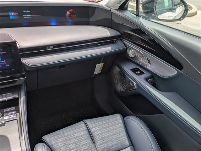 new 2025 Lincoln Nautilus car, priced at $62,451