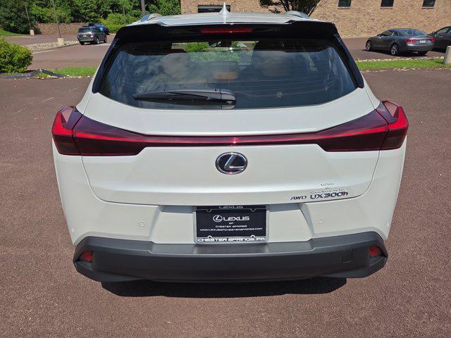 new 2025 Lexus UX 300h car, priced at $47,199