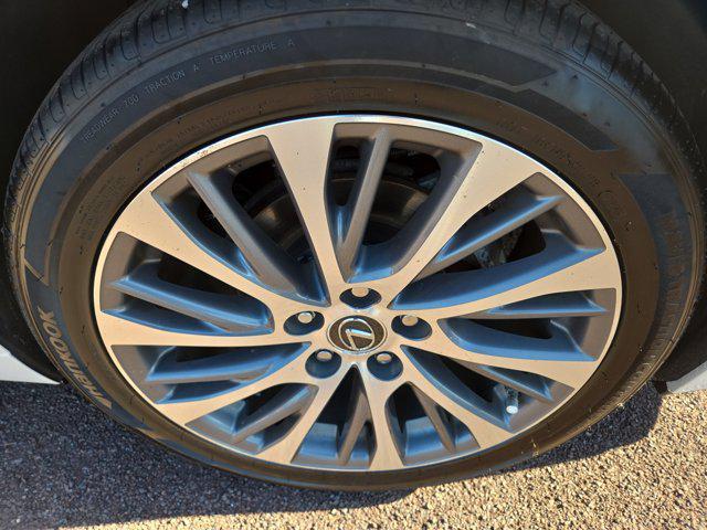 used 2021 Lexus ES 350 car, priced at $36,525