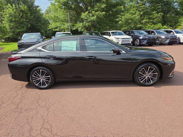new 2025 Lexus ES 300h car, priced at $50,935