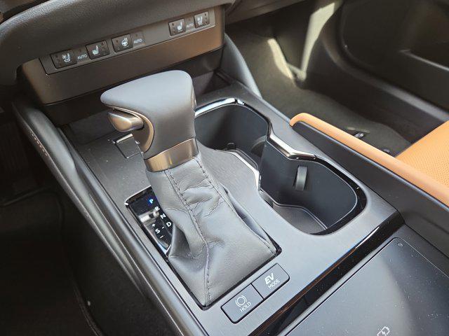 new 2025 Lexus ES 300h car, priced at $50,935
