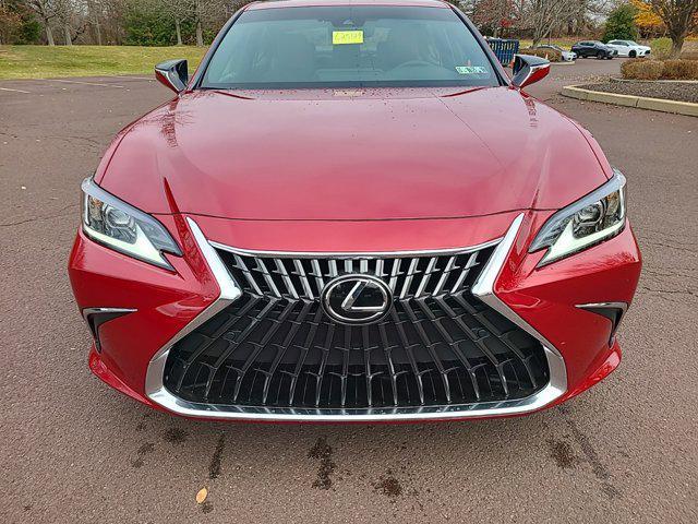 new 2025 Lexus ES 300h car, priced at $49,709