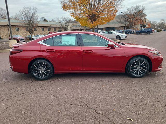 new 2025 Lexus ES 300h car, priced at $49,709