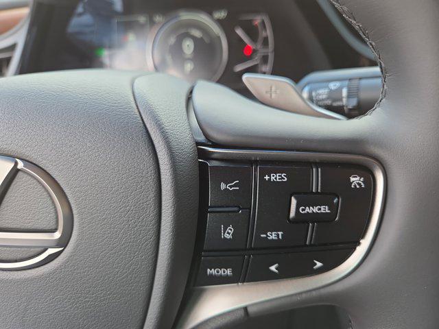 new 2025 Lexus ES 300h car, priced at $54,310