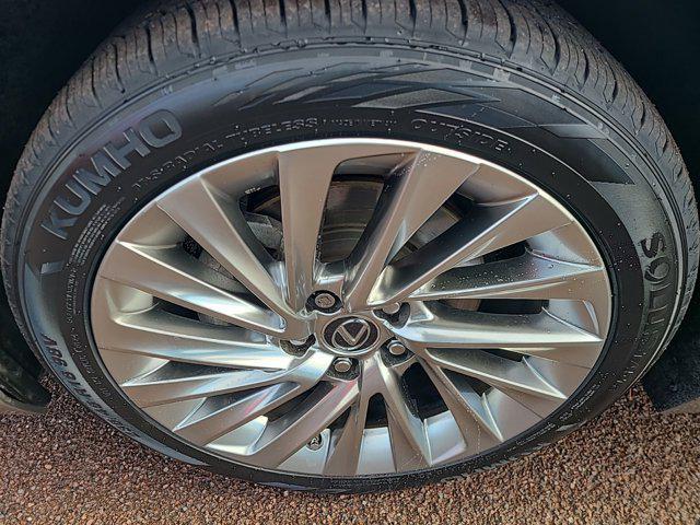 used 2019 Lexus ES 350 car, priced at $32,589