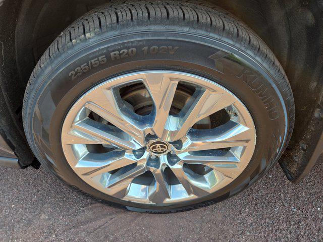 used 2021 Toyota Highlander Hybrid car, priced at $35,795
