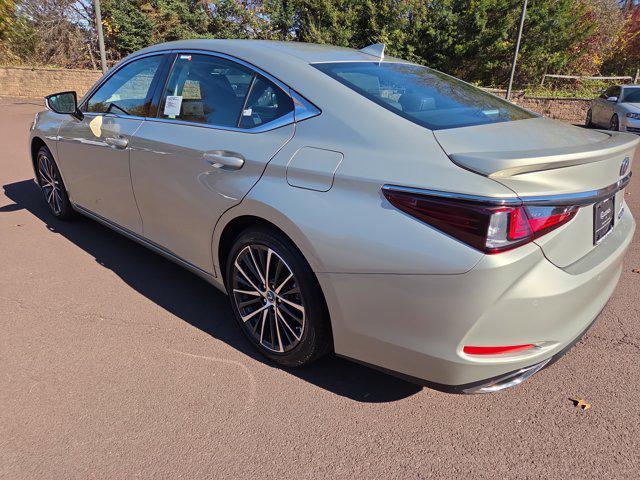 new 2025 Lexus ES 350 car, priced at $47,515